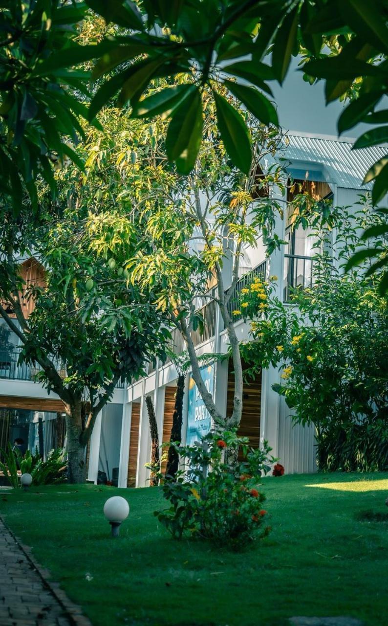 Tuong Vy Boutique Hotel Mui Ne Фантхьет Экстерьер фото